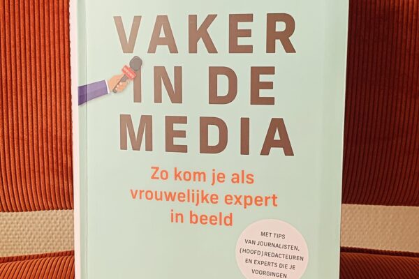 vaker in de media boek publiciteit